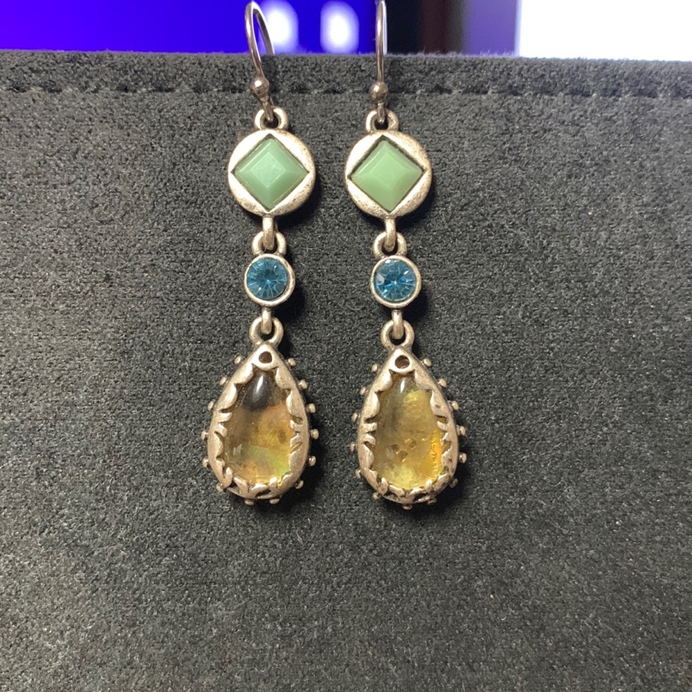 Dangling earrings - must be bundled